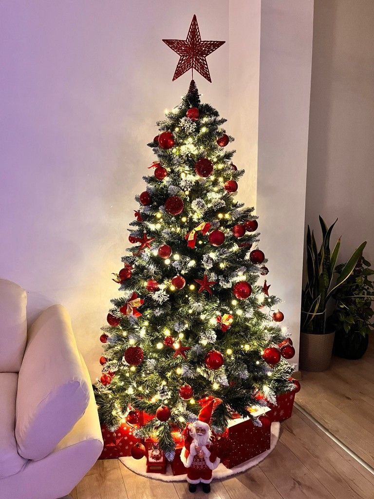 Como Decorar a Árvore de Natal: Guia de Cores, Tendências e Enfeites